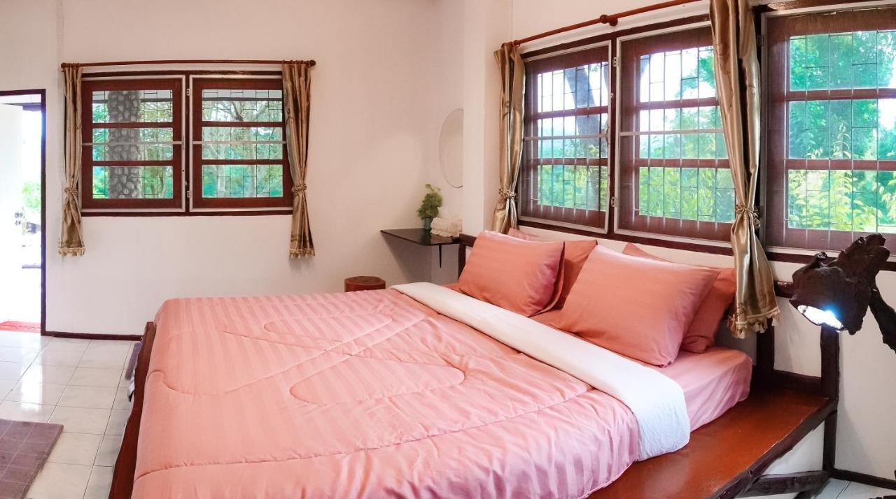 Nan Waterside Hong Bon Nern Bed & Breakfast Dış mekan fotoğraf