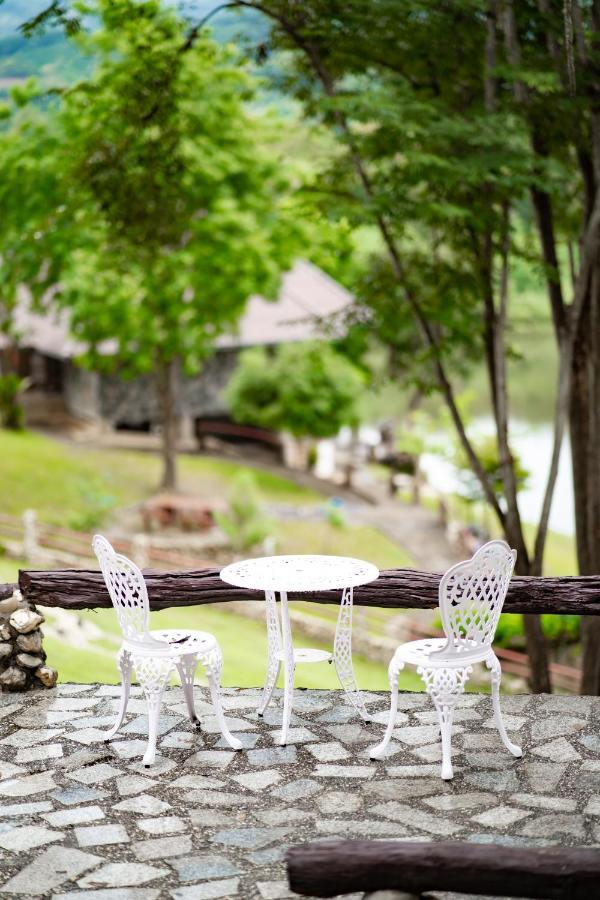 Nan Waterside Hong Bon Nern Bed & Breakfast Dış mekan fotoğraf
